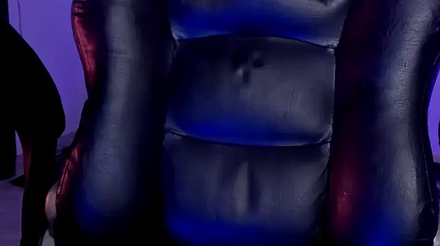צ'אט XXX בשידור חי של Anny_Kiitty