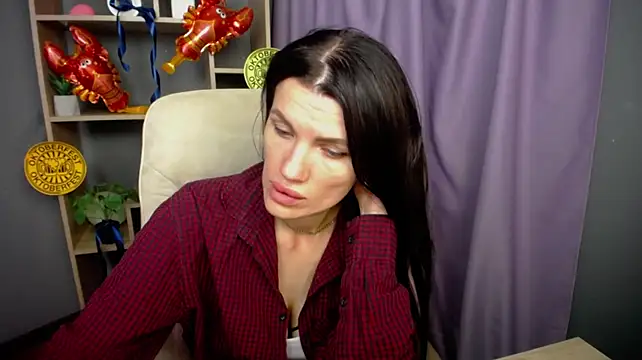 MilaLoona's Live XXX Chat