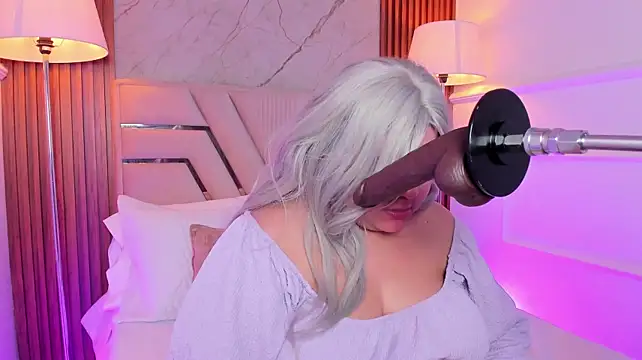 צ'אט XXX בשידור חי של Giialove
