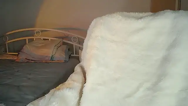 Xxx719042 - 半褪内裤打屁屁10下