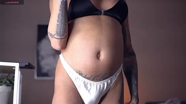 צ'אט XXX בשידור חי של TSGisele