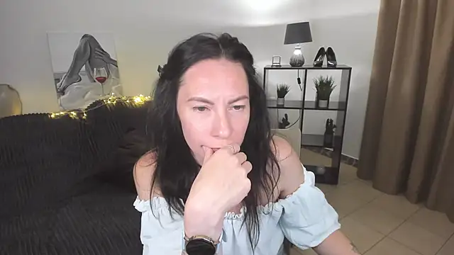 IngaRain's Live XXX Chat