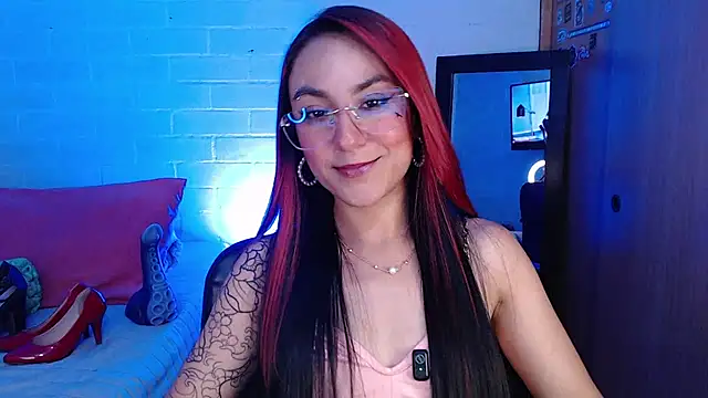 Amy66's Live XXX Chat
