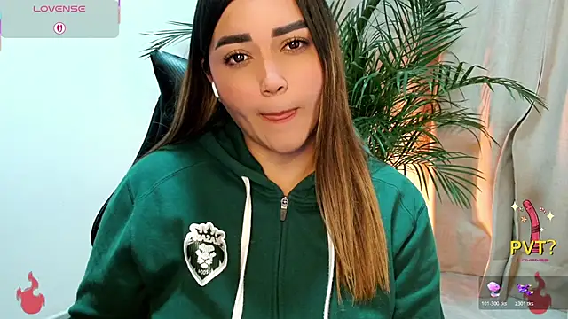 Czat XXX na żywo – Lucia_star__