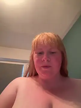 Curvy-GingeXX Chat XXX live