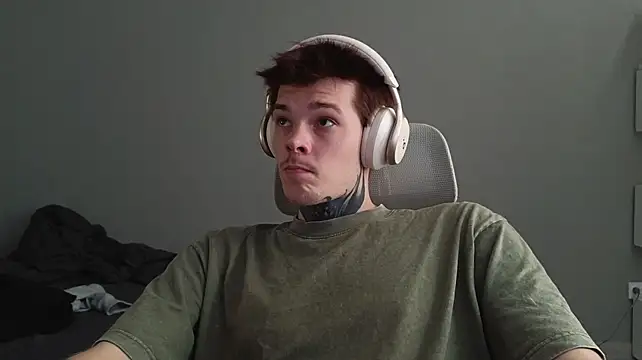 DENIS_HERE Live XXX Chat