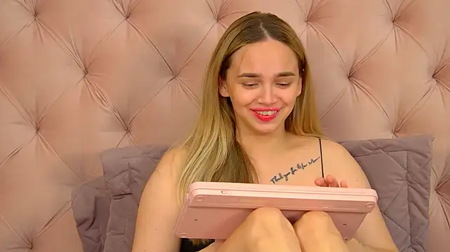 AnitaVenture Chat XXX in diretta