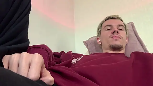 Онлайн чат XXX Jeremy1Scott