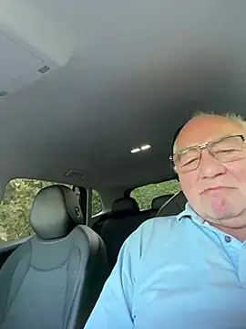 biggandybig Chat XXX live