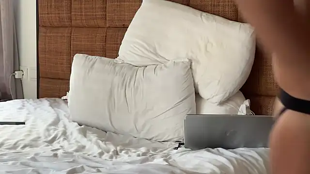 Chat XXX Live mrmaxiy