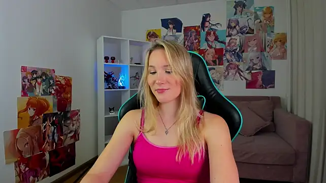 ElaraVoltagen Live XXX chat