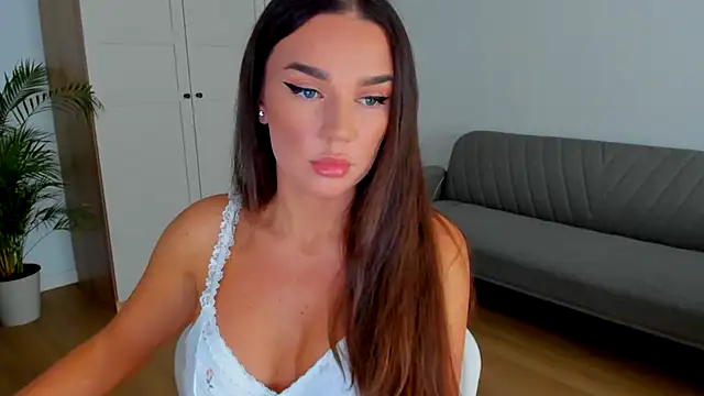 BellaaDona's Live XXX Chat