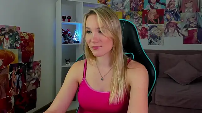 ElaraVoltage – Naživo XXX chat