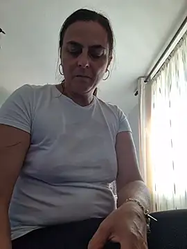 IsabelleCraft XXX чат на живо