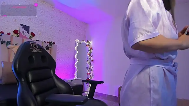 دردشة Natalie_tay الجنسية المباشرة