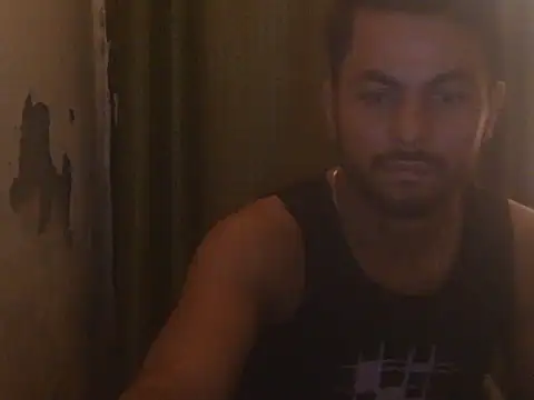 Stubborndesiboy's Live XXX Chat