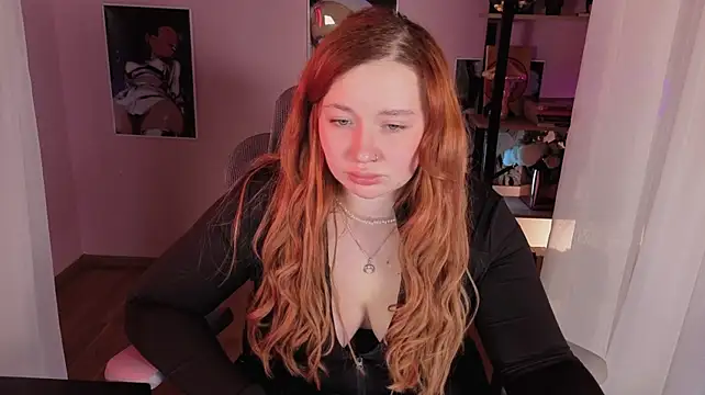 Carolina_elf - spit on boobs