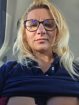 KaylinJan – Naživo XXX chat