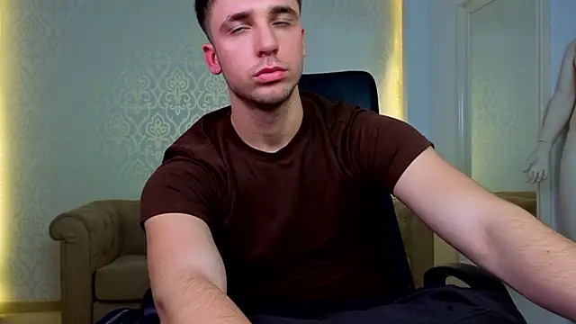 XXX chat uživo modela KellenWest