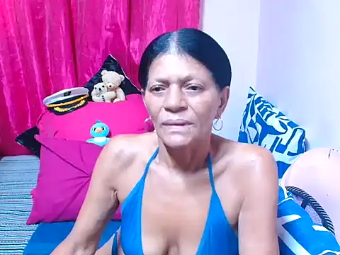 sluttyrox Adlı Modelin Canlı XXX Sohbeti