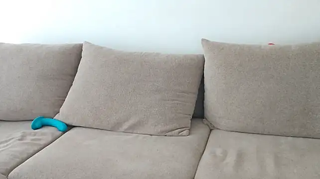 LunaLeonCoupleWife