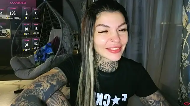 Živý XXX chat tattooedBabyy