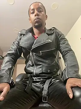 AlejoKhalifa_ Live XXX-Chat