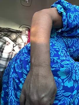 ladywithbigass Chat XXX live