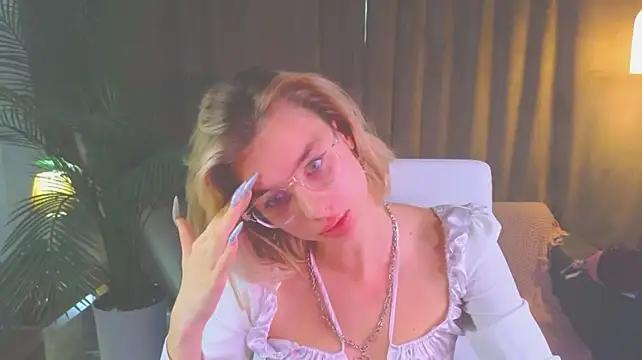Chat XXX en directo de NoraMoreau