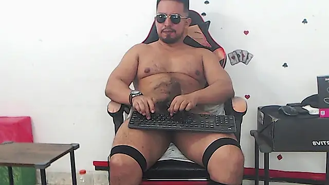 แชท XXX สดของ KalethBigDick