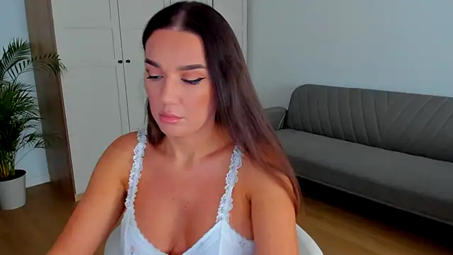 دردشة BellaaDona الجنسية المباشرة