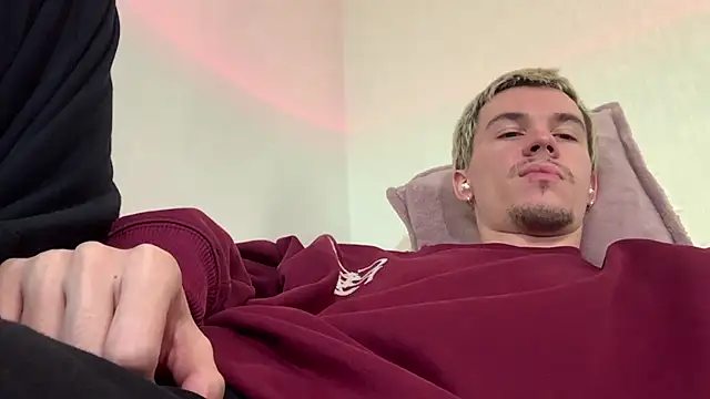 Chatroom XXX en direct de Jeremy1Scott