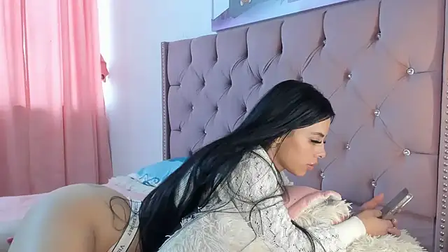Chat +18 de Valen_Brown ao vivo