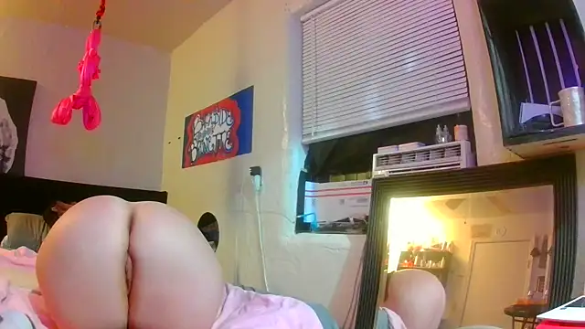 BacksideBrunette's Live XXX Chat