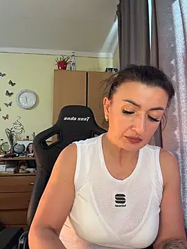 Hotangel75's Live XXX Chat