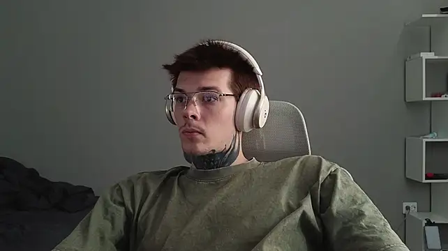Czat XXX na żywo – DENIS_HERE