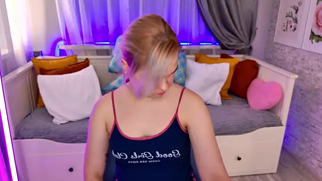 DaisySnow Live XXX-Chat