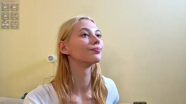 HarriettKitty Chat XXX live