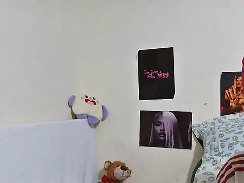 צ'אט XXX בשידור חי של Aria_ah