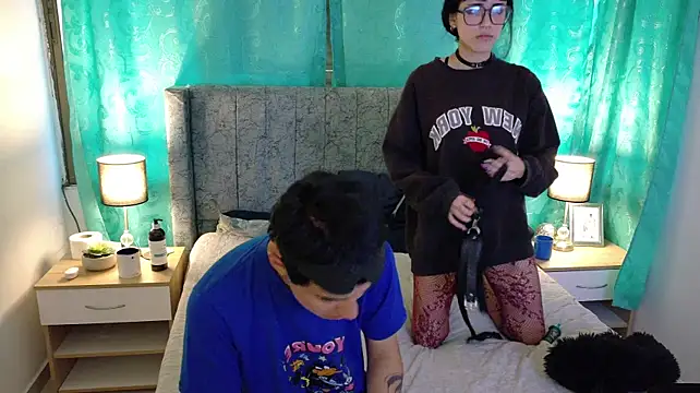 Chat +18 de Melany_n_Oliver ao vivo