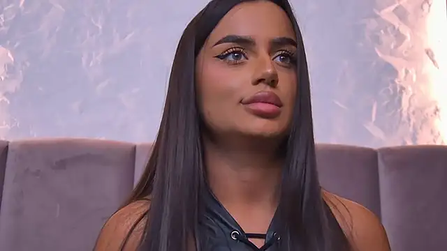 AliceKane Adlı Modelin Canlı XXX Sohbeti