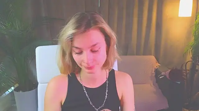 NoraMoreau Live XXX-Chat