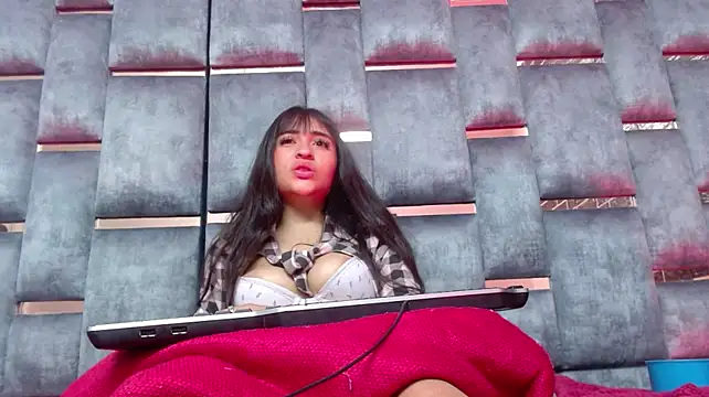 Sweeteyes__ - show pussy