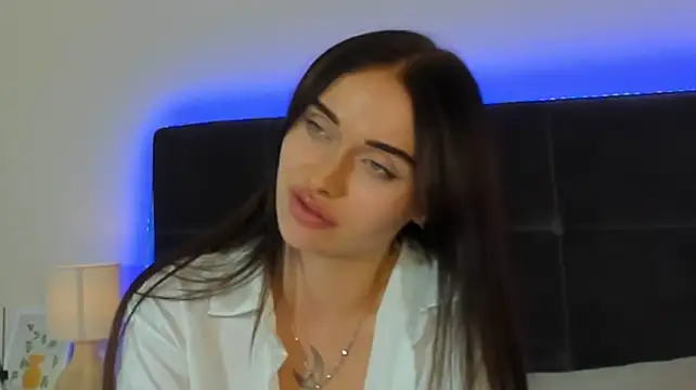 Chatroom XXX en direct de KellyWhites