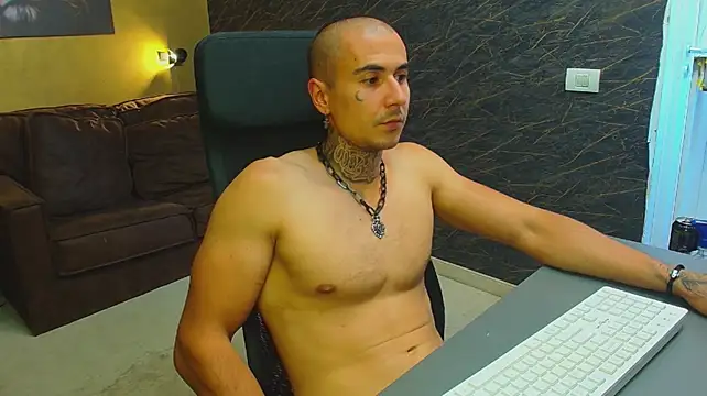 RomeoBodhi Live XXX-Chat