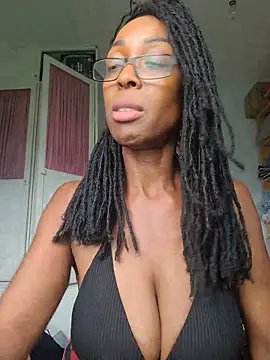 JayDeliciousness38 Adlı Modelin Canlı XXX Sohbeti