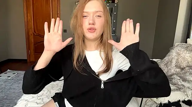 LinaPawss' Live XXX Chat