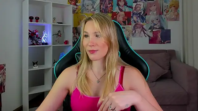 Živý XXX chat ElaraVoltage