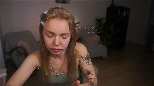 Živý XXX chat Emilyemmi