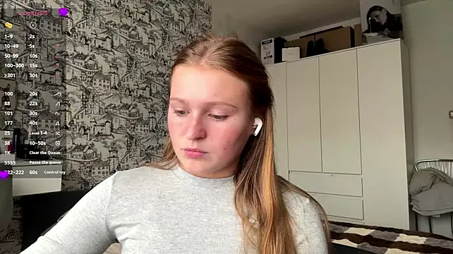 LisFris live XXX chat